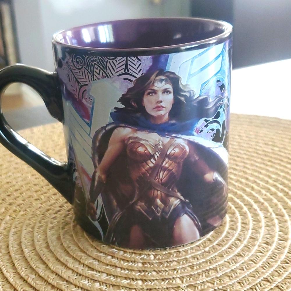 COPY - Dawn of Justice Wonder Woman Graphic Coffee Cup